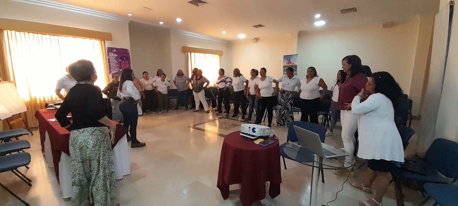 Reunión de mujeres